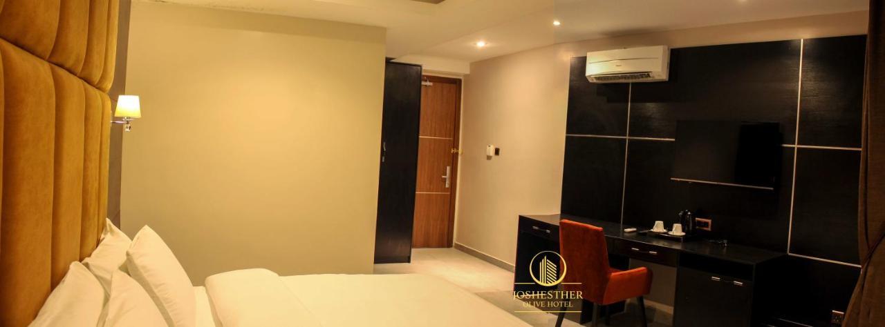 Joshesther Olive Hotel Ikeja Exterior foto