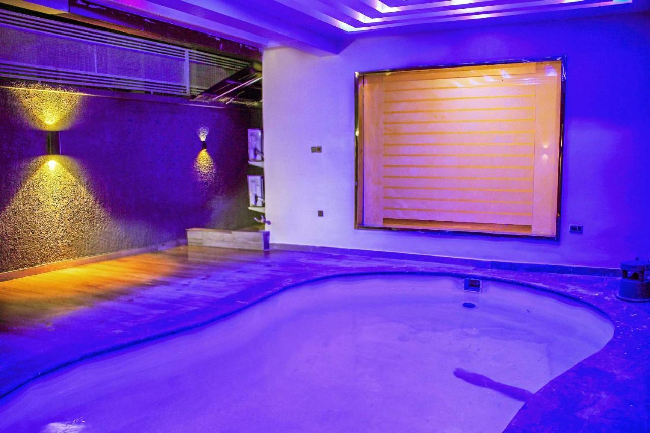Joshesther Olive Hotel Ikeja Exterior foto