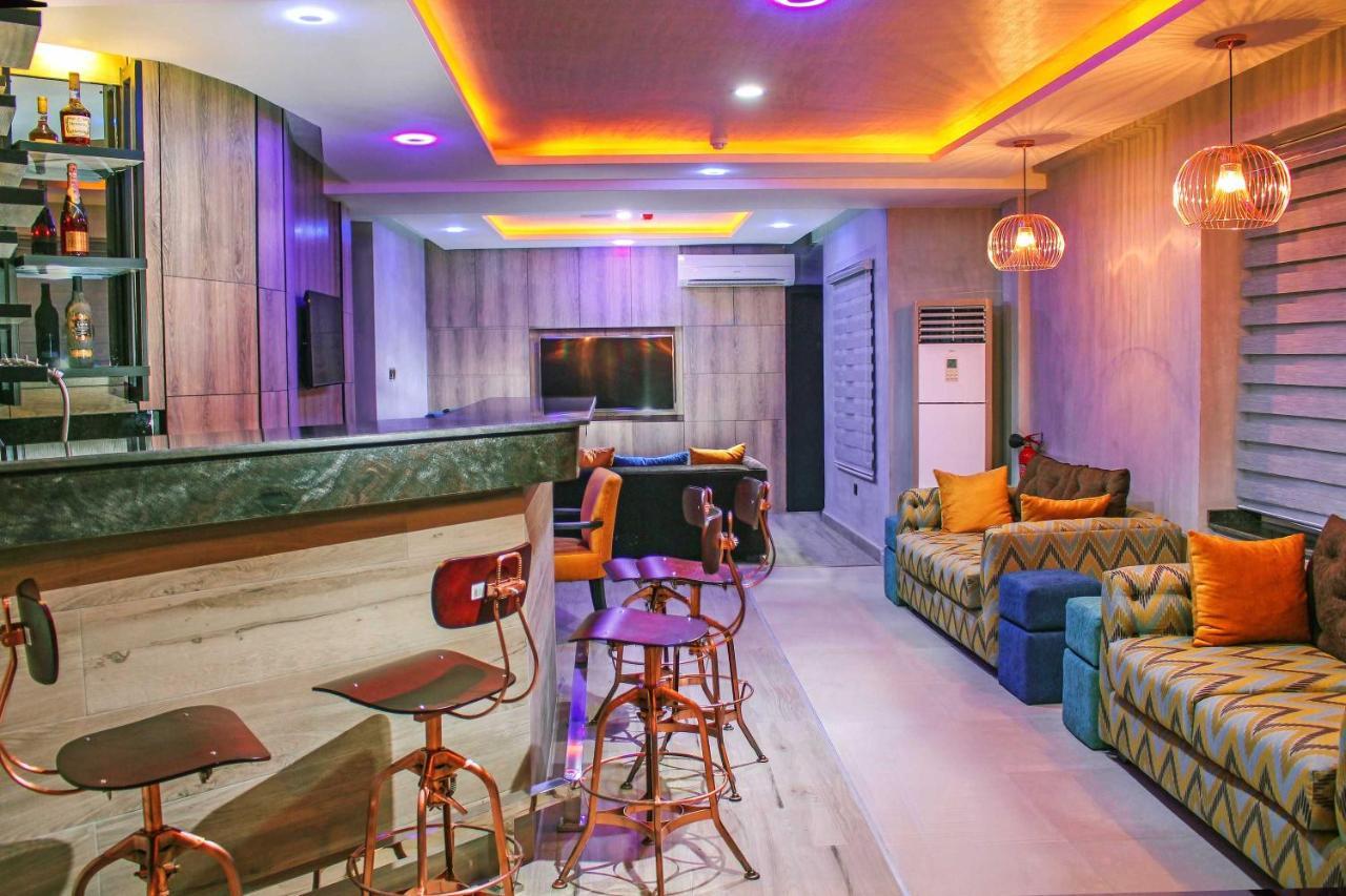 Joshesther Olive Hotel Ikeja Exterior foto